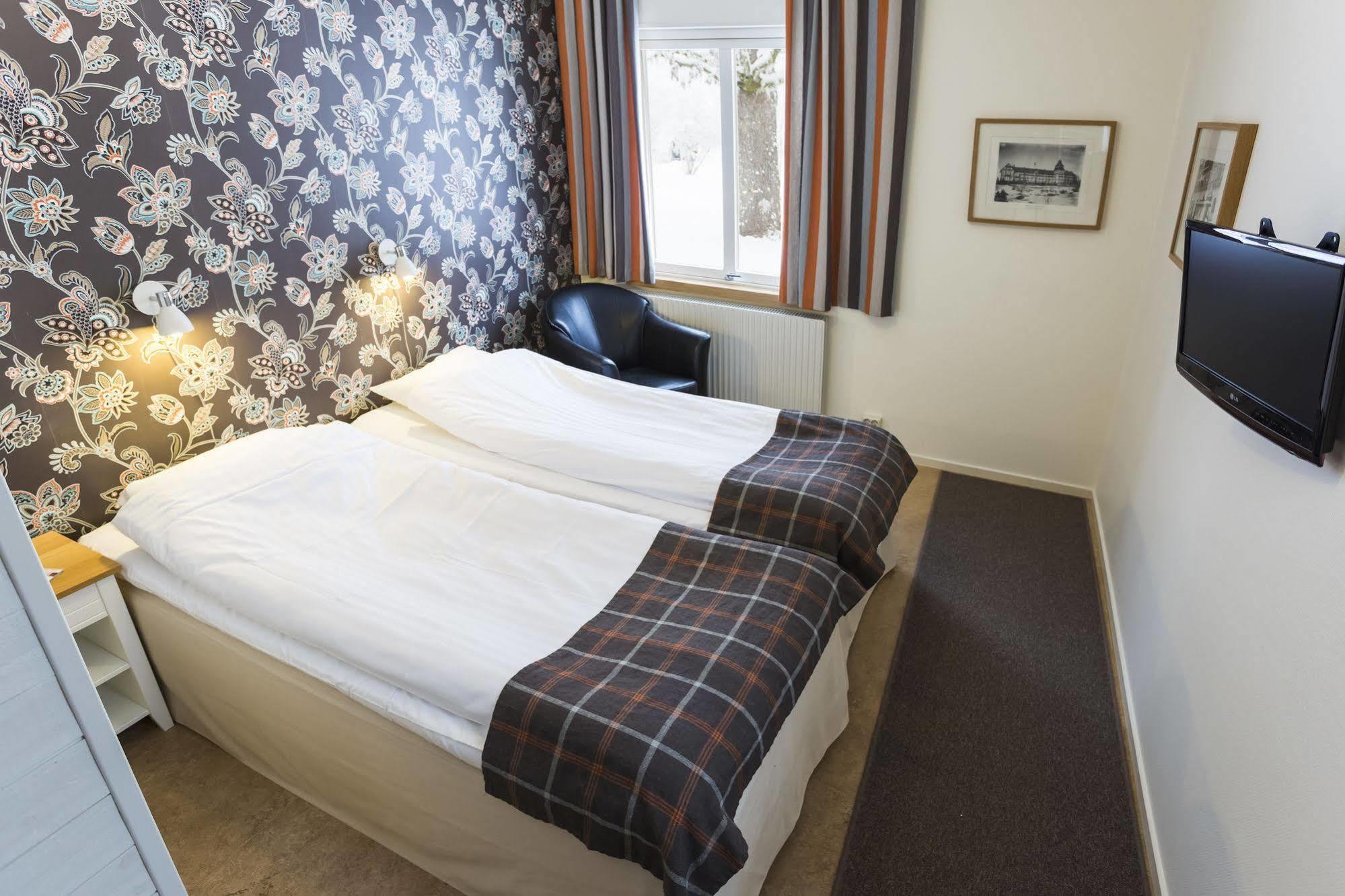 אולריצהאם Hotell Lassalyckan מראה חיצוני תמונה